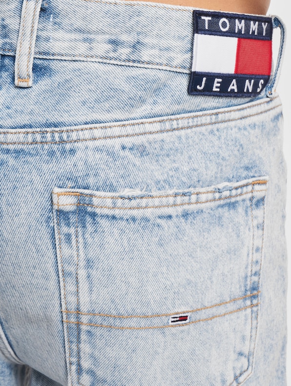 Tommy Jeans Isaac Relaxed Tapered Fit Jeans-6