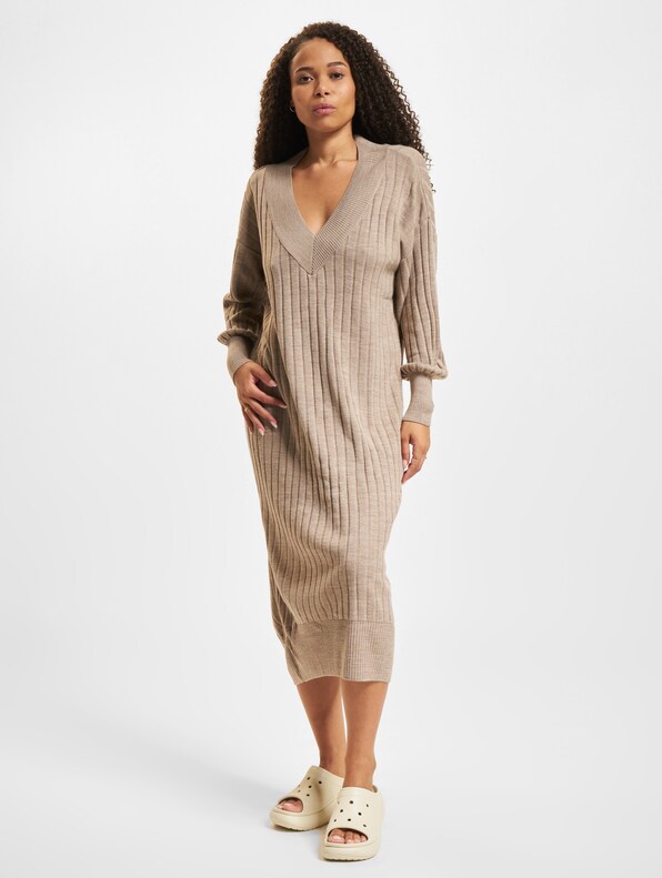 New Tessa Midi V Knit-4