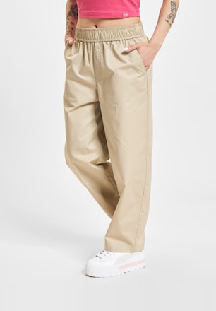 Zora Hotcrop Pull-Up
