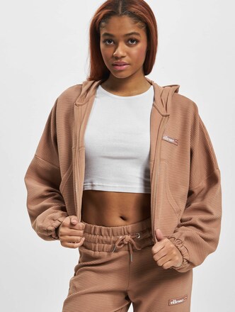 Campenelle Cropped