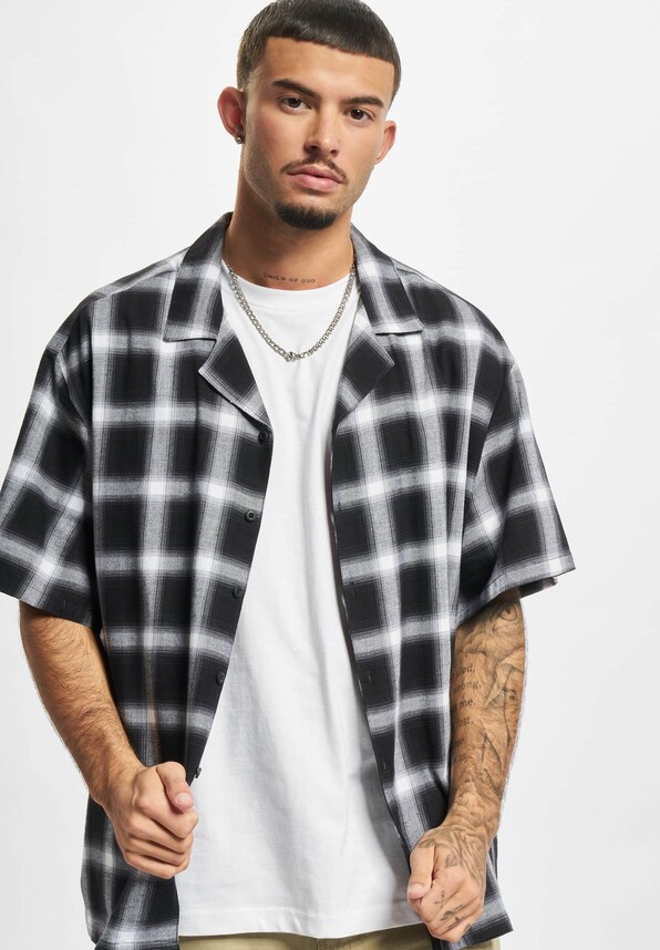 Loose Checked Resort-4