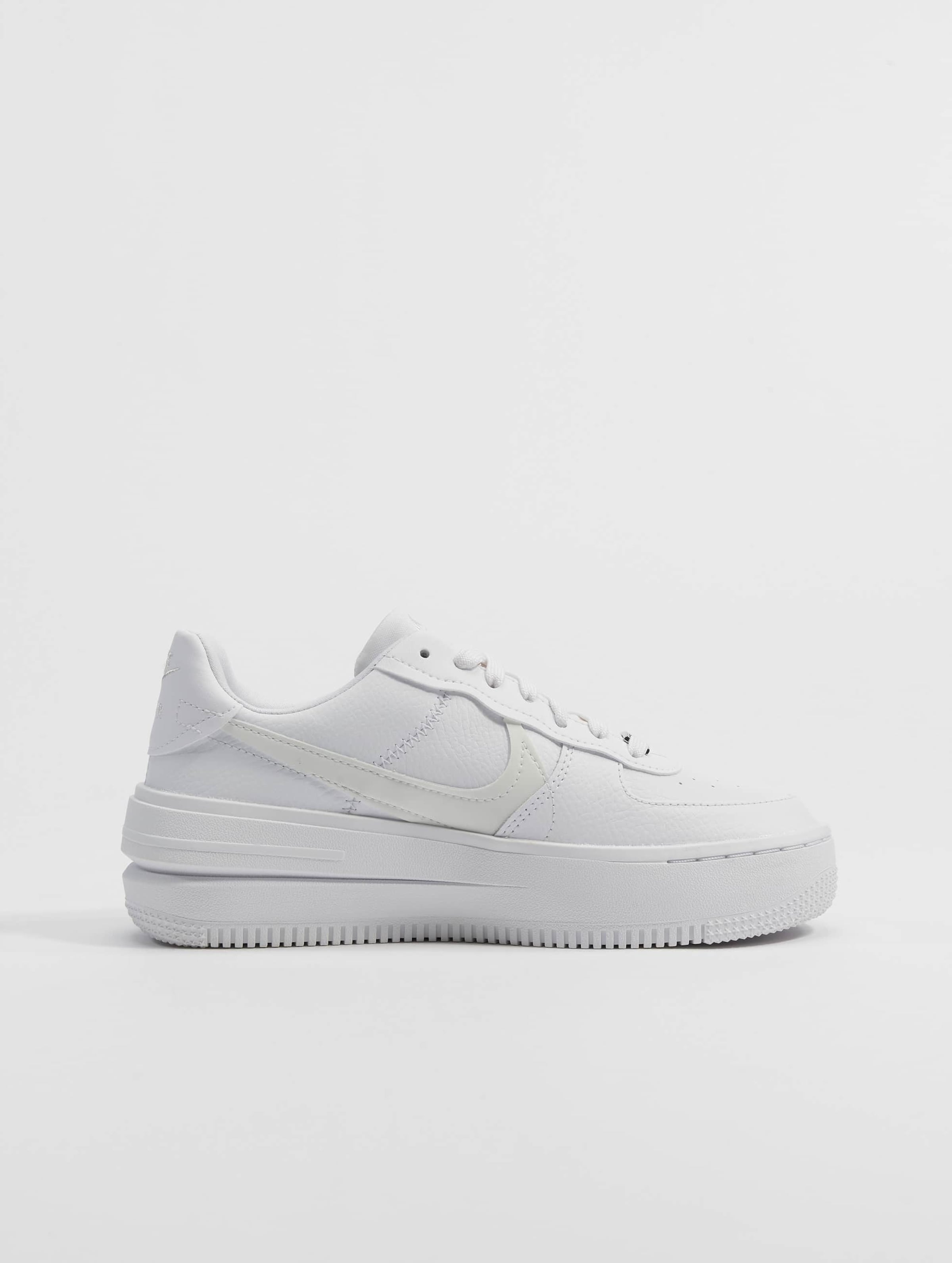 Nike air force 1 jester triple white on sale