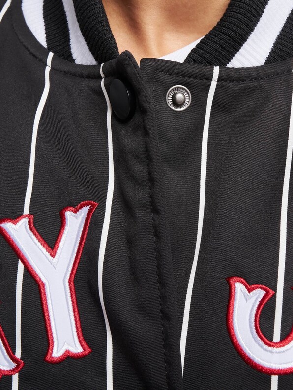 Tommy Jeans Pinstripe Letterman Bomberjacke-6