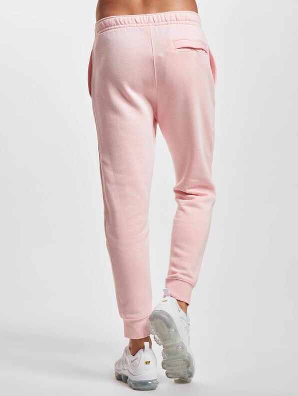 Nike Sportswear Club Fleece Jogginghosen-1