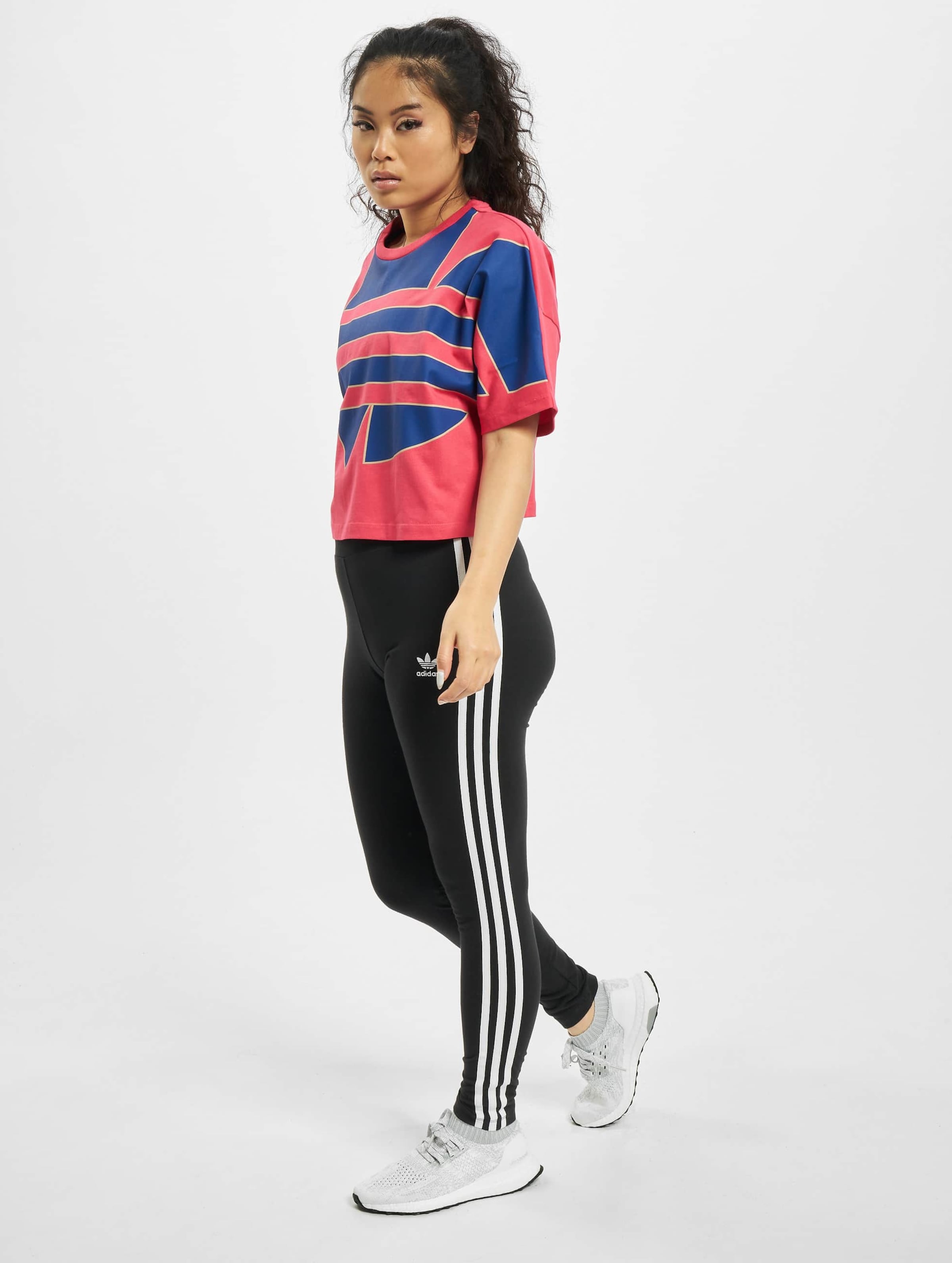 Adidas originals big trefoil hotsell crop hoodie