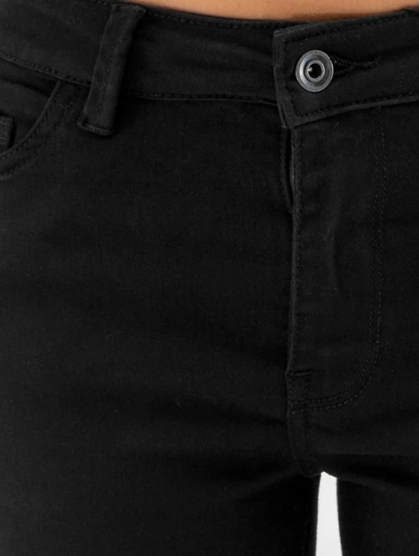 Ladies Cut Knee-2