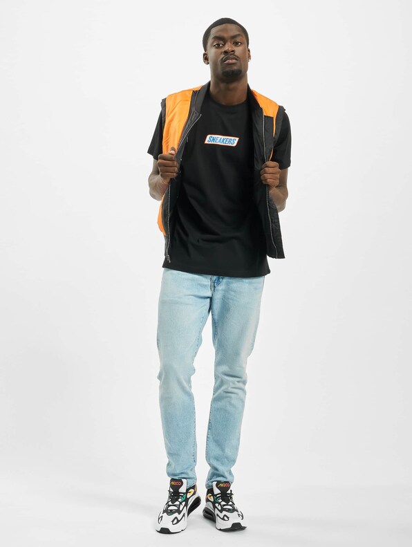 Sneakers-3