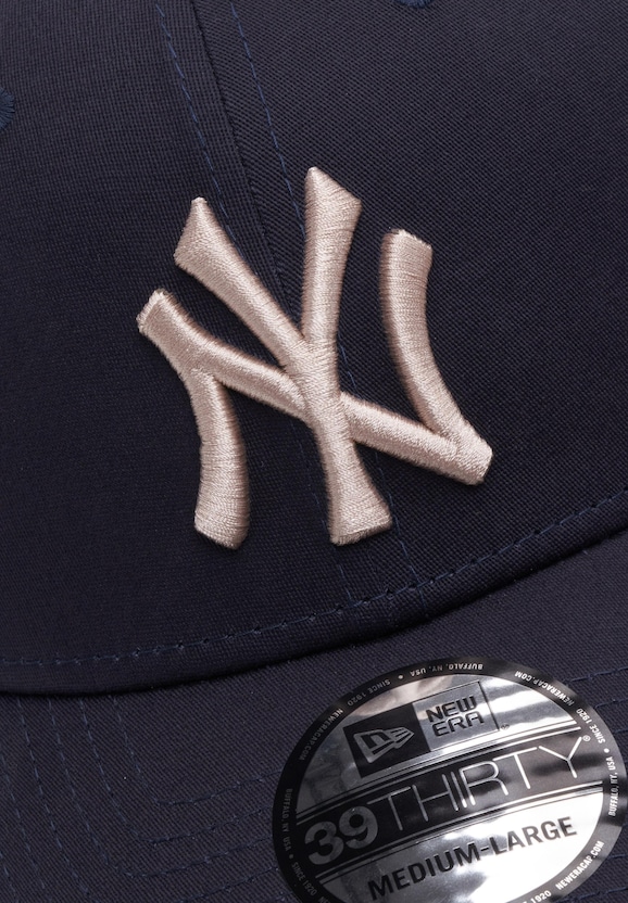eague Essential 39Thirty New York Yankees-3