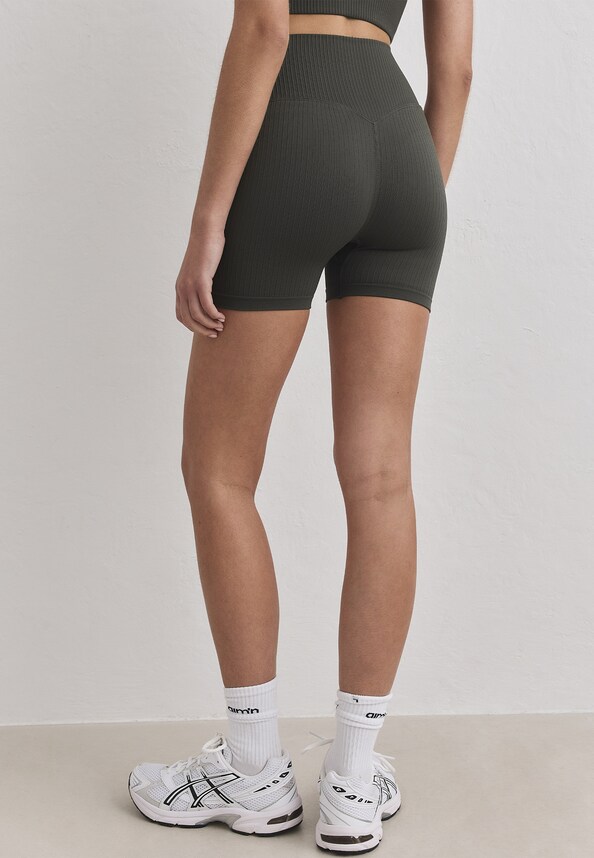 Ribbed Seamless Midi Biker Shorts-1