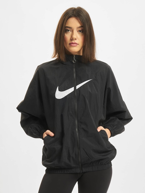 Nike Essntl Woven Jacket-2