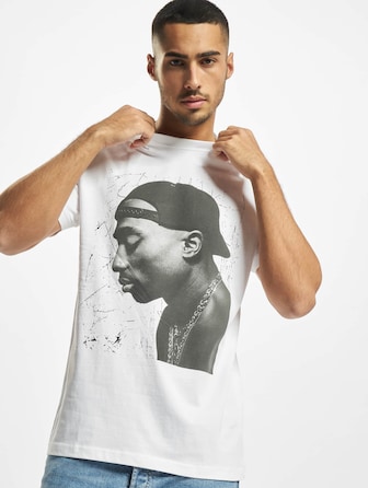 Tupac Cracked Background