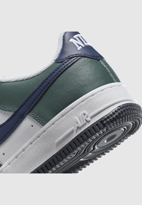Air Force 1 (GS)-7