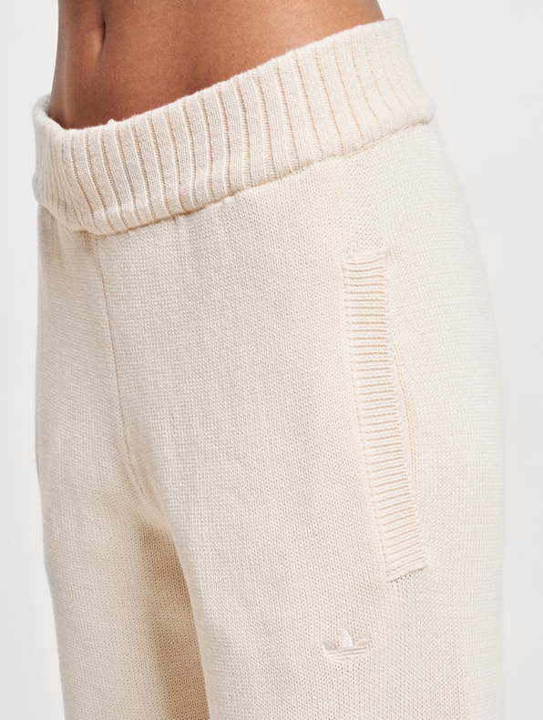 Premium Essentials Knit-3