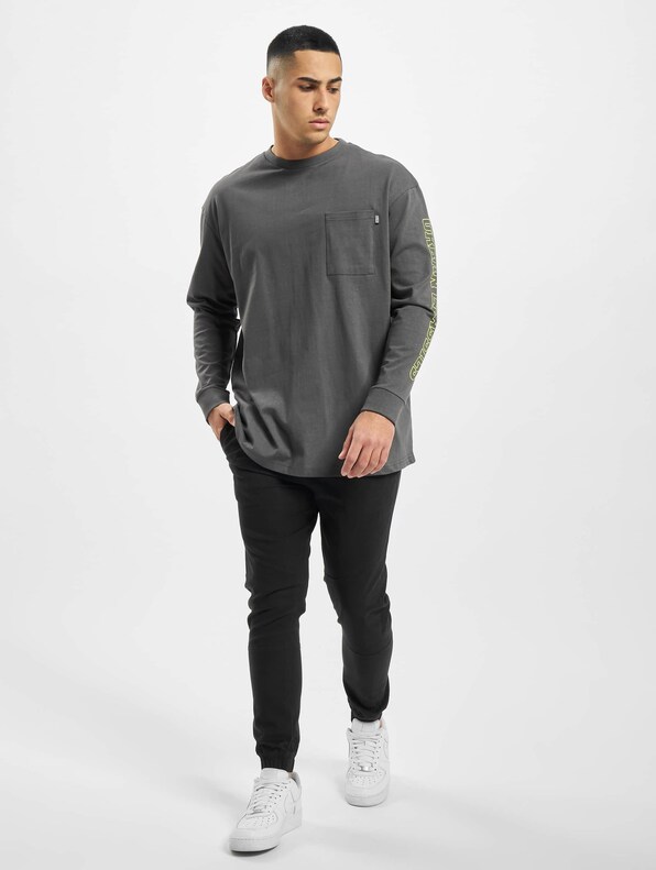 Neon Logo Boxy Pocket-3