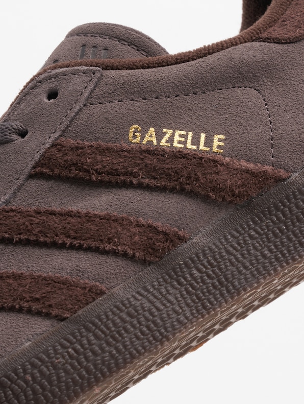 Gazelle -8