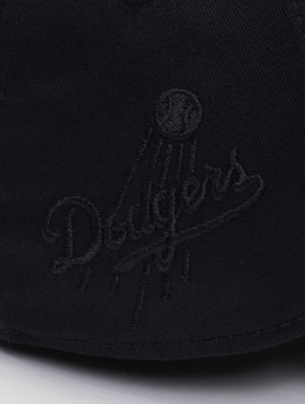 New Era Monochrome 39Thirty Los Angeles Dodgers Snapback Caps-5