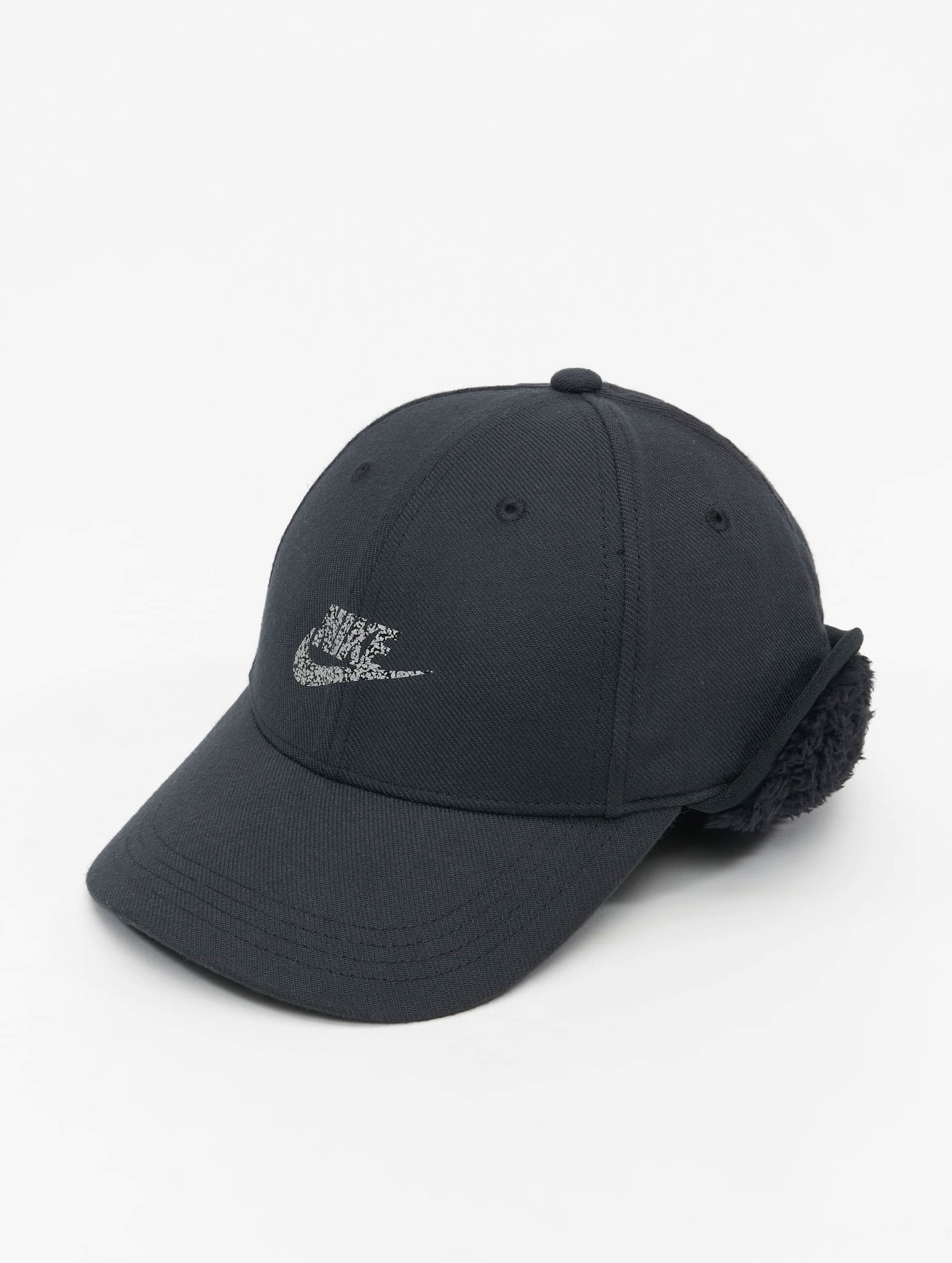 Order Nike Caps online with the lowest price guarantee