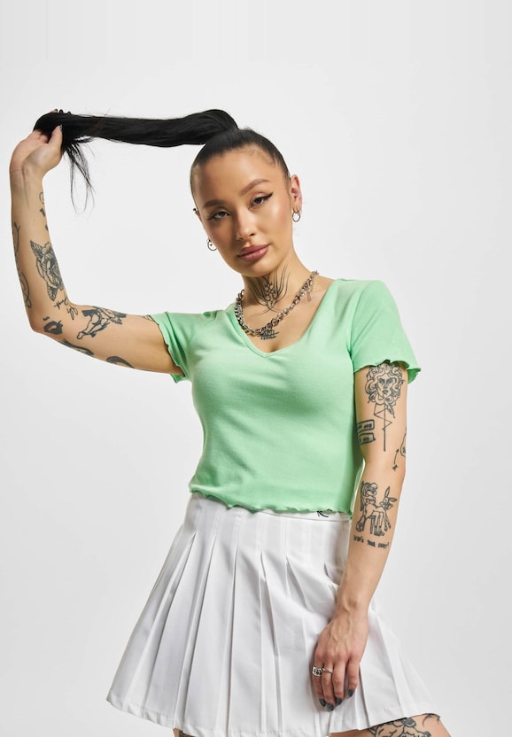 Kika V Neck Crop-5