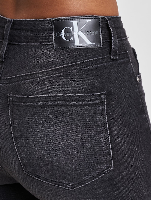 Calvin Klein Jeans High Rise Ankle Super Skinny Fit Jeans-3