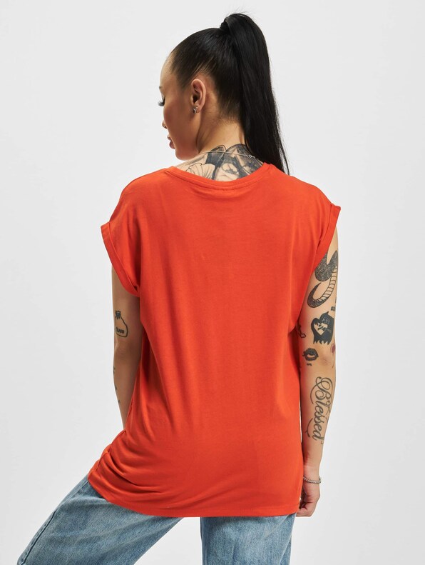 Extended Shoulder-1