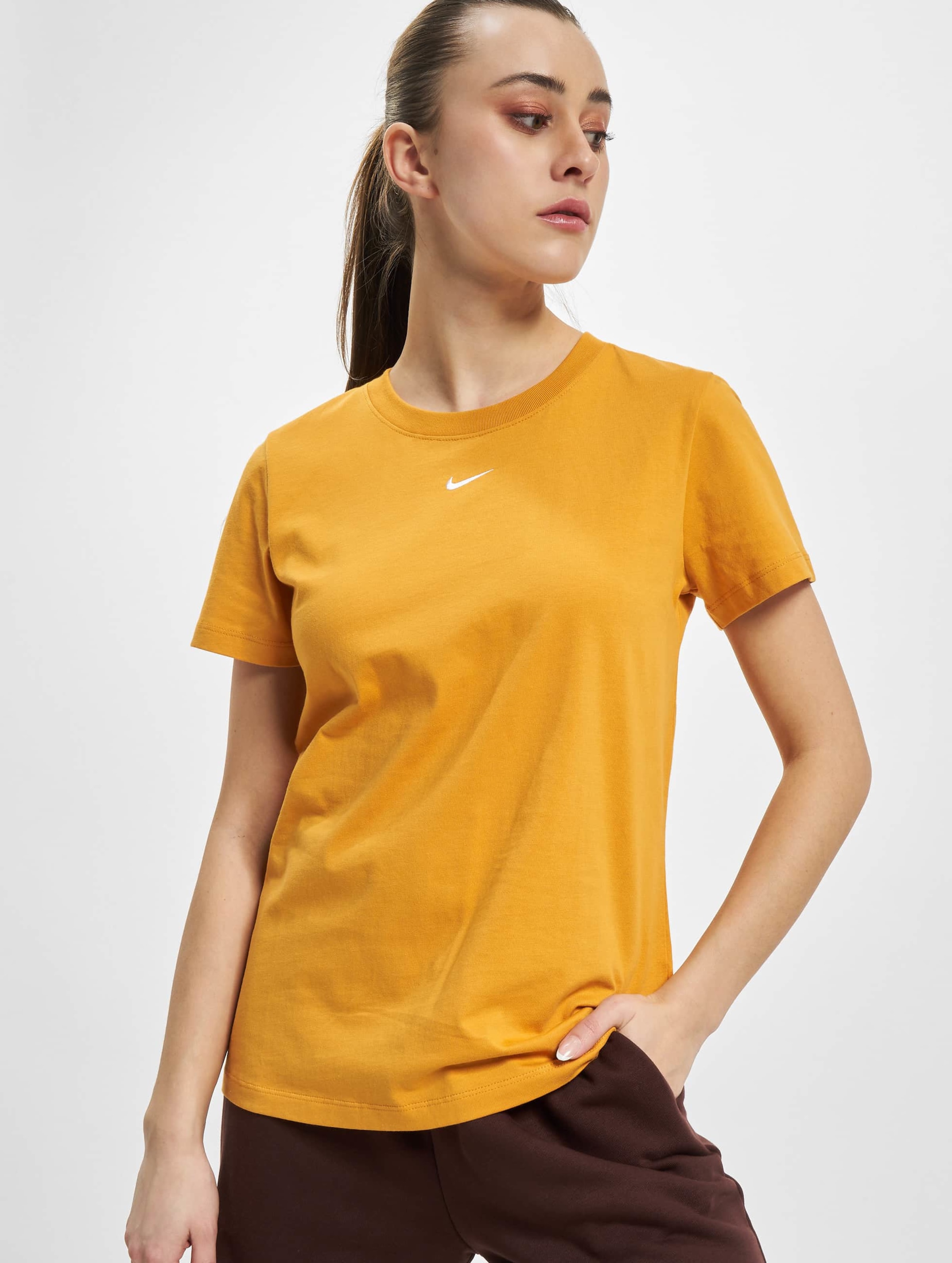 Womens yellow nike t 2024 shirt