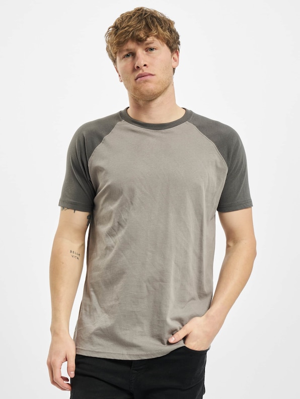 Raglan Contrast-2