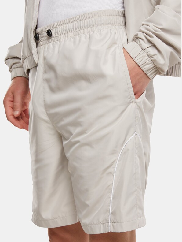 Urban Classics Piped Panel Trackshorts-6