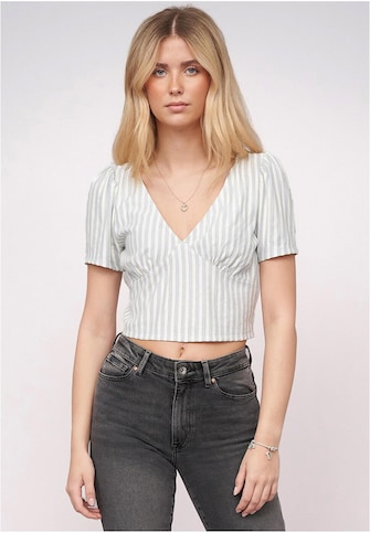 V-Neck Crop