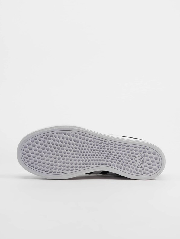  adidas Women's Bravada 2.0 Platform Skate Shoe,  Black/White/Black, 6