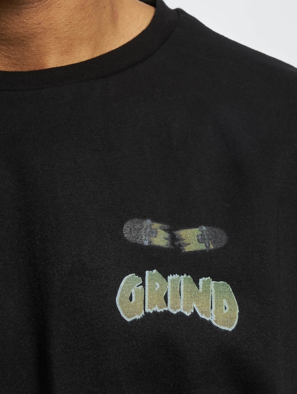 Grind Inc Creepy R Neck T-Shirt-3
