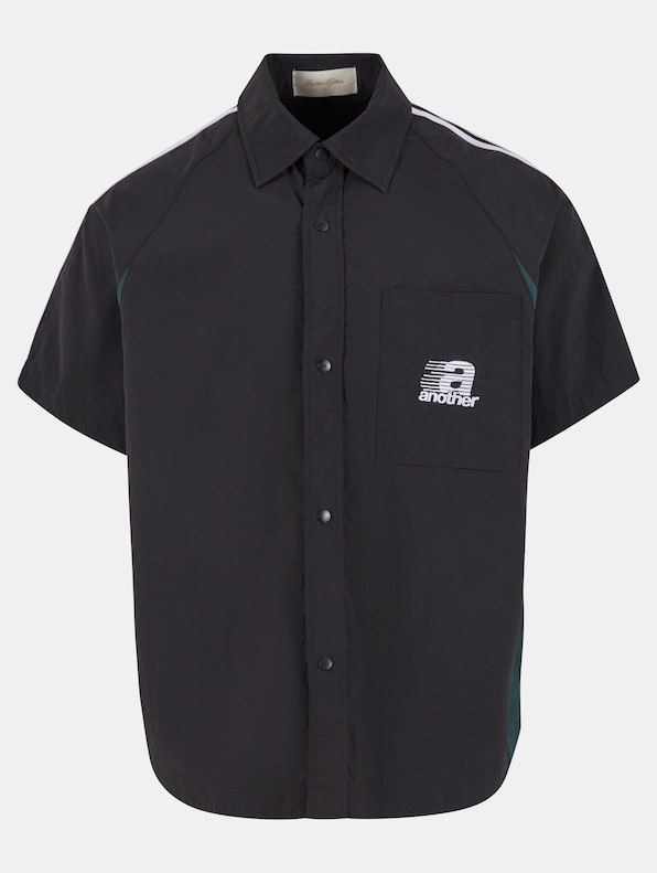 Sporty Short Sleeve Shirt-4
