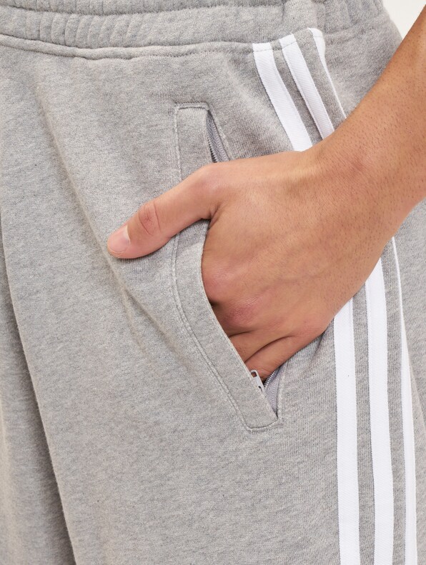Adicolor 3-Stripes-4