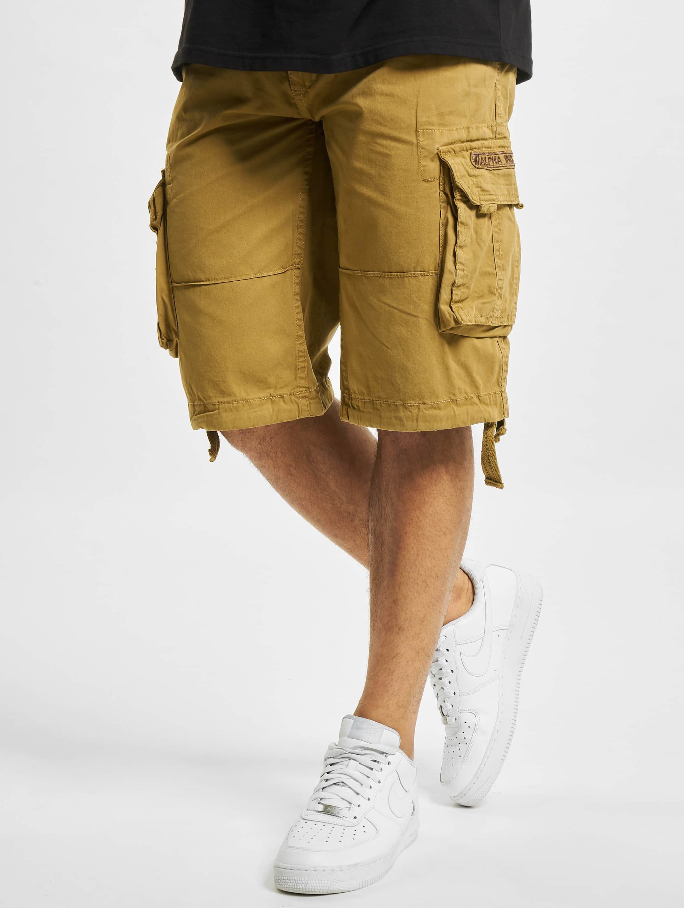 Alpha industries 2025 jet shorts