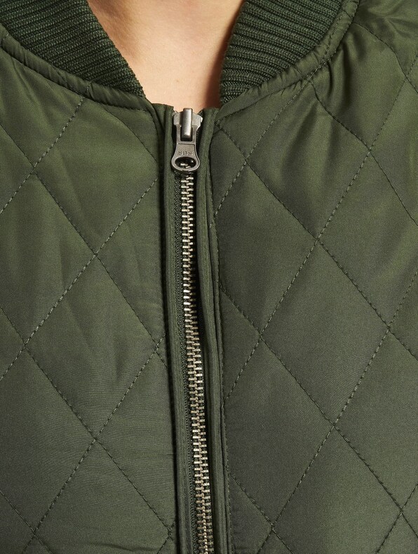 Diamond Quilt Nylon-3