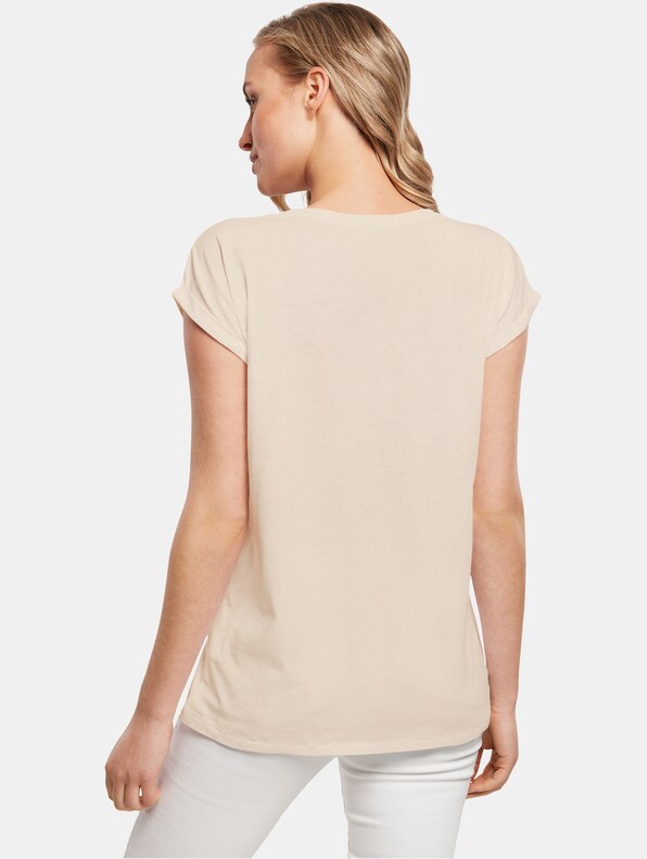 Ladies Valentines Day - Leopard Heart Extended Shoulder-1