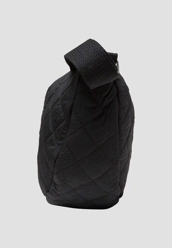 Medium Diamond Quilted-2