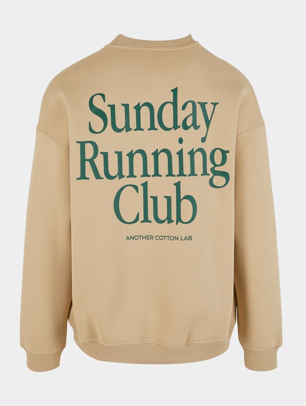 Sunday Running Club Oversized-5