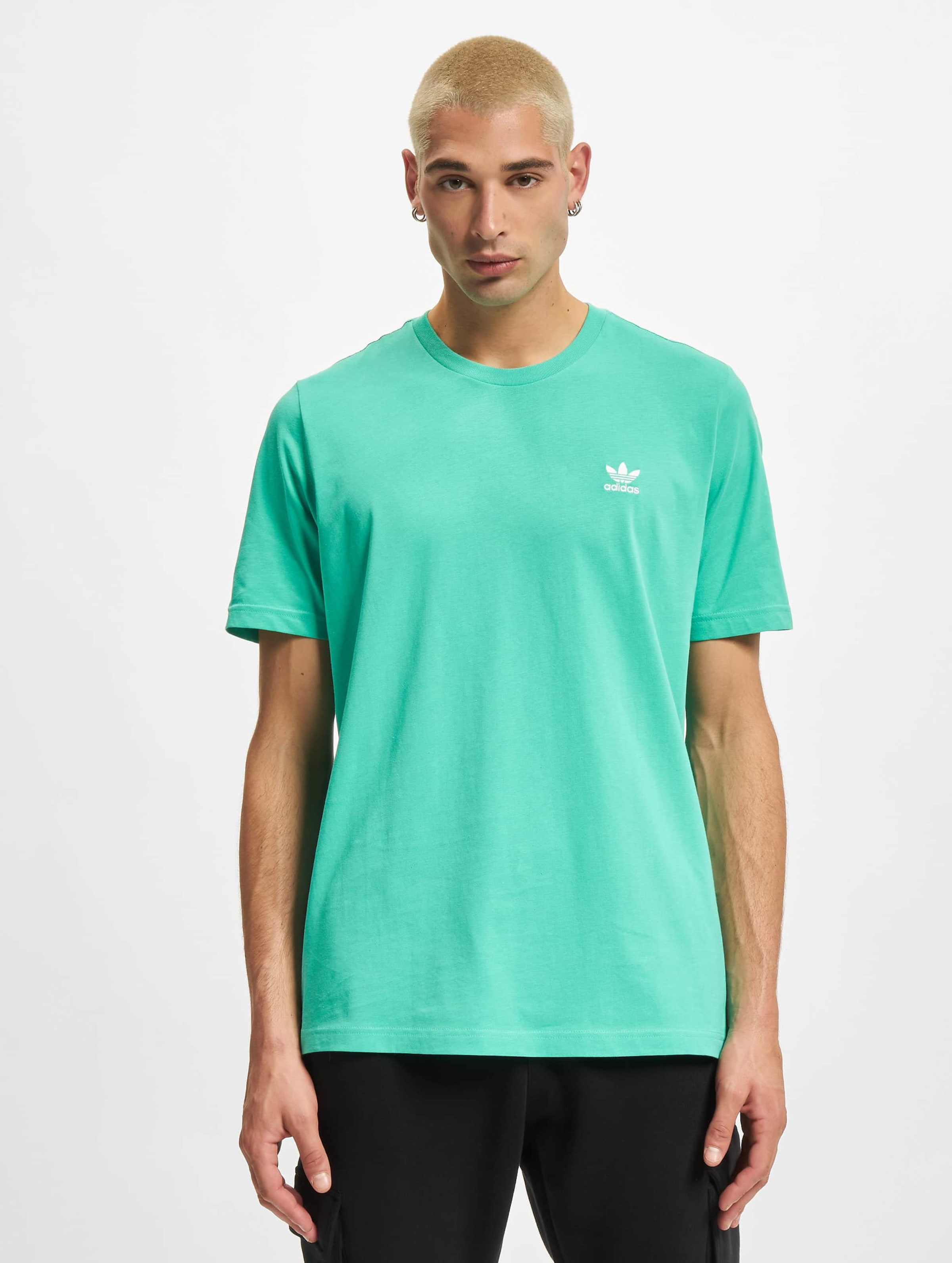 Adidas originals tech discount tee