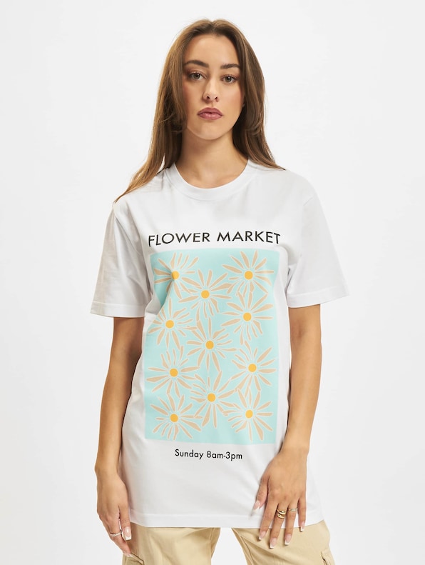 Ladies Flower Market-2