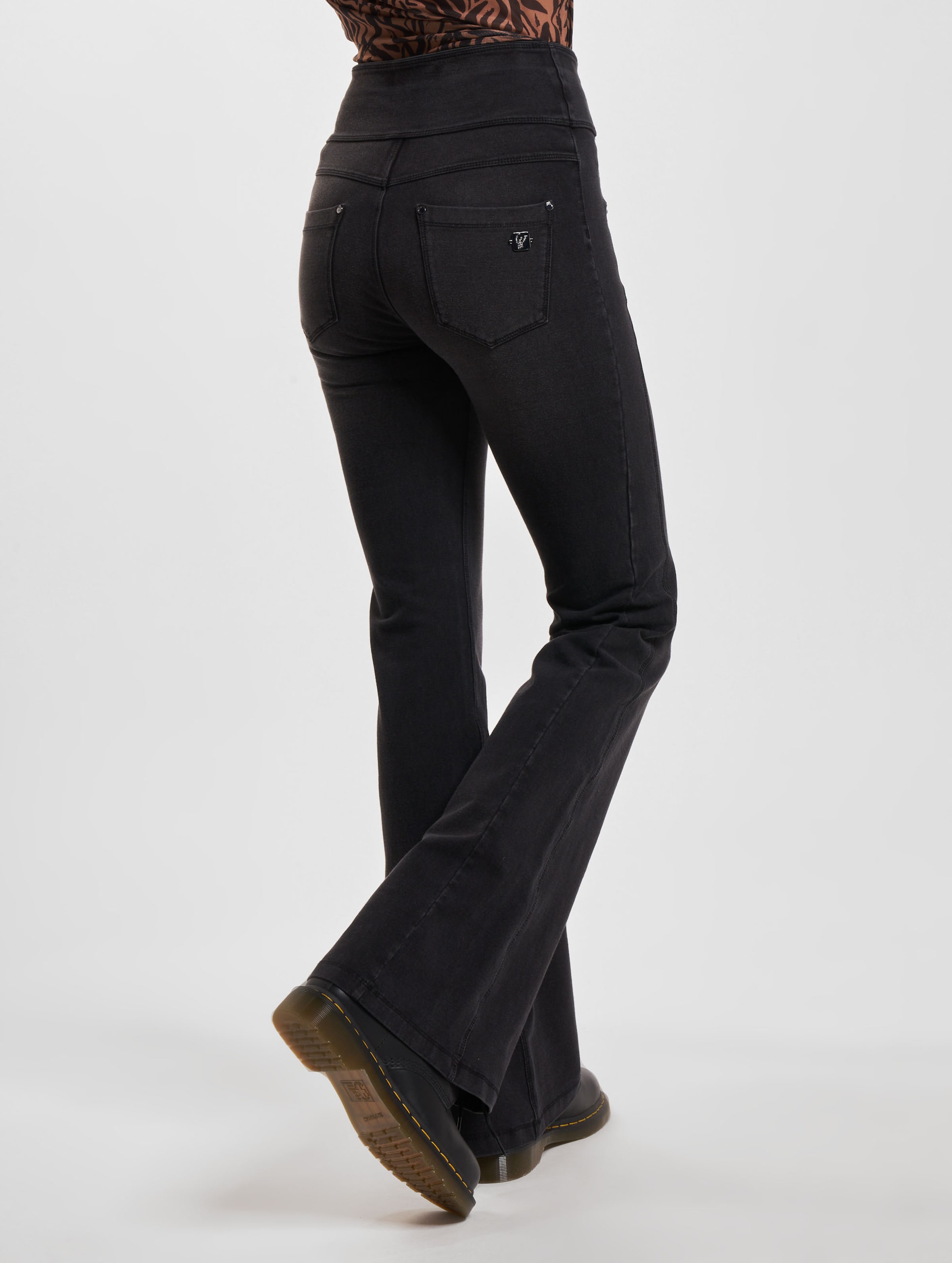 Freddy High Waist N.O.W.® Fit-and-Flare Jeans Vrouwen op kleur zwart, Maat L