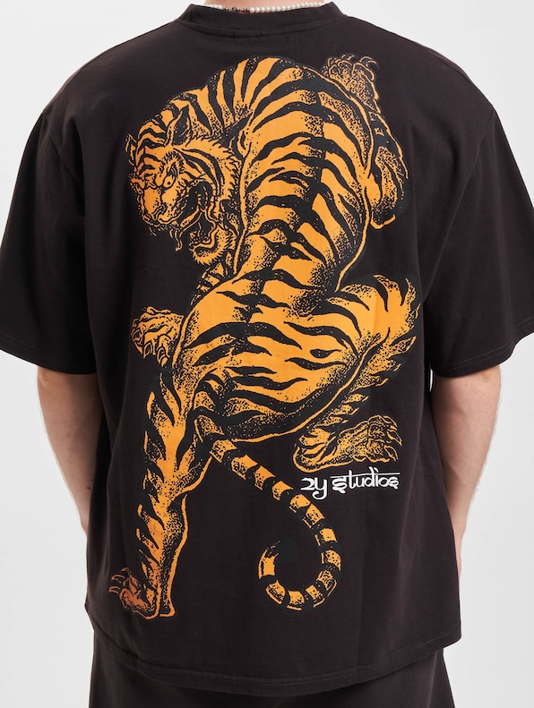 2Y Studios Tiger Oversize T-Shirt-4