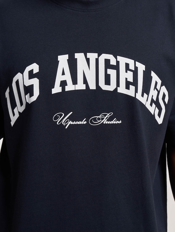 Mister Tee Upscale L.A. College Oversize T-Shirt-2