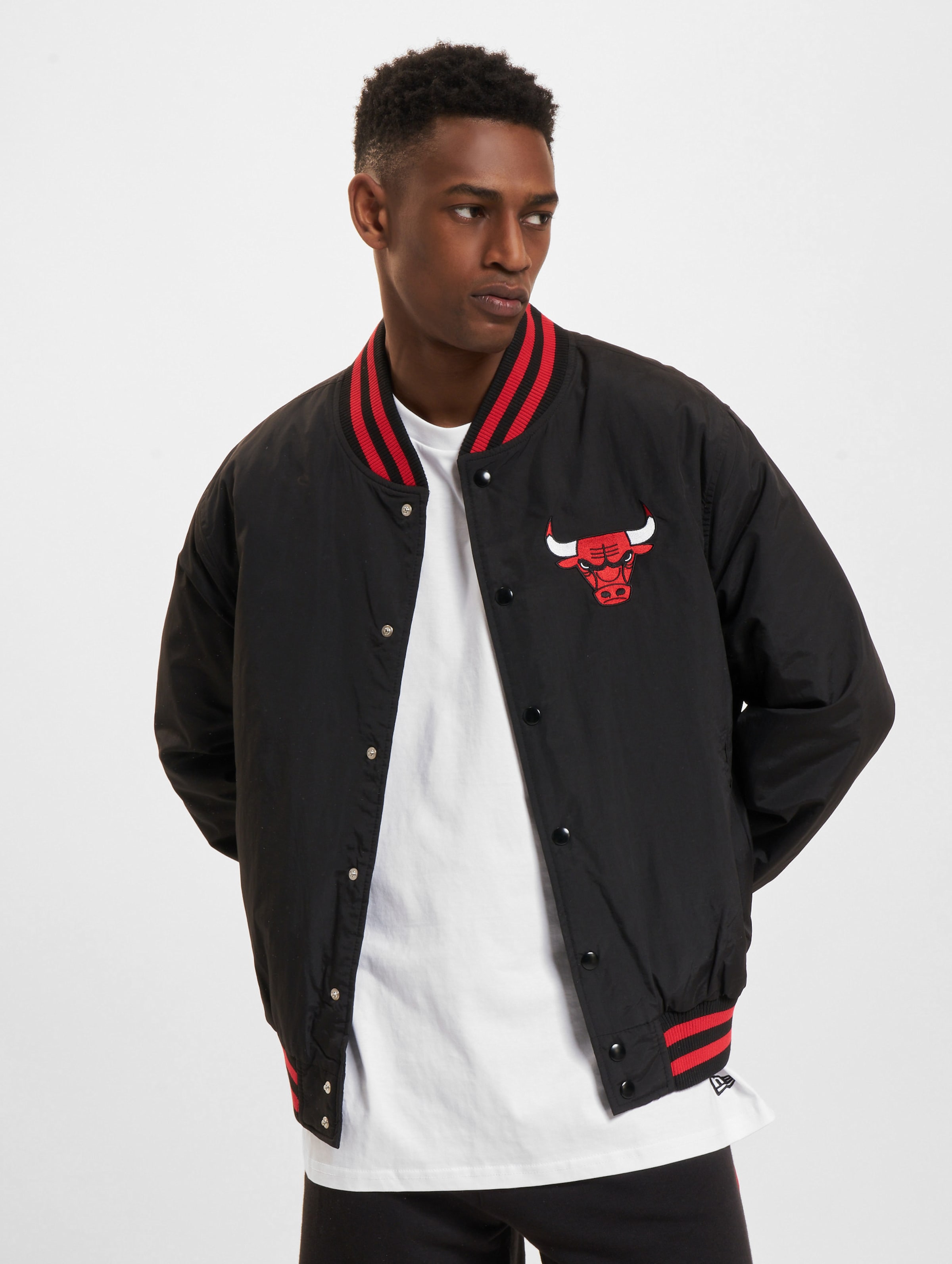 New Era NBA Chicago Bulls Bomber Jacket Mannen op kleur zwart, Maat XL