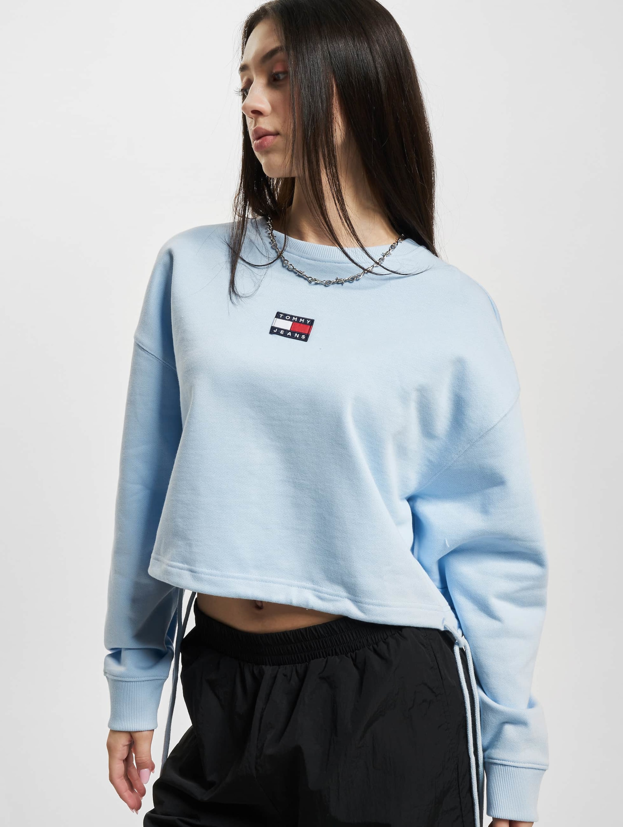 Tommy badge crew sweater hot sale