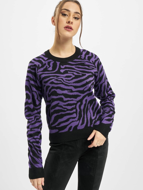 Ladies Short Tiger-2