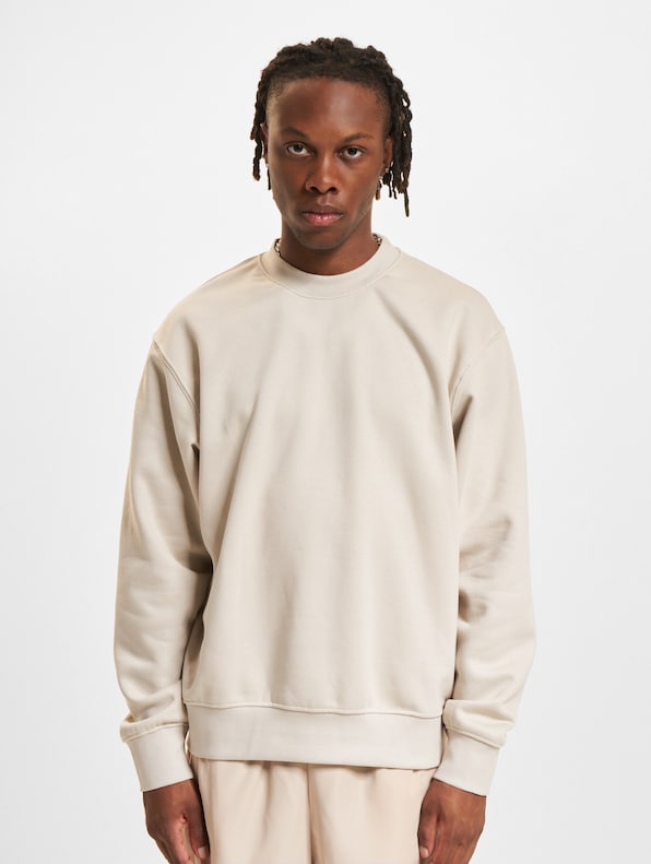 Urban Edge Crew Neck-2