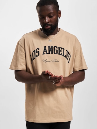 Mister Tee Upscale L.A. College Oversize T-Shirt
