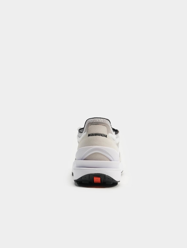 Nike Waffle One Sneakers White/White/Black-5