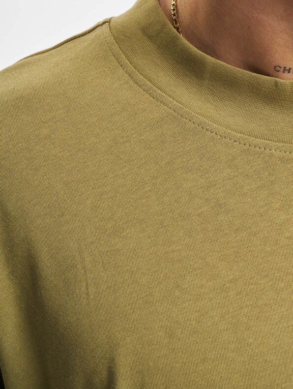 Oversized Mock Neck -3