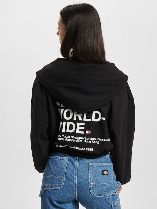 Crop Worldwide Hooded -1